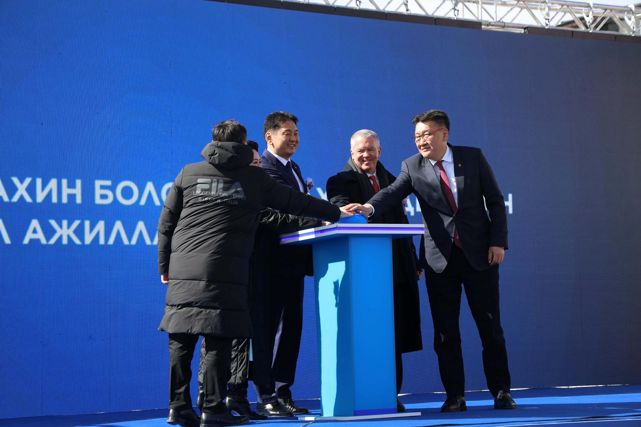 651186623 1247836624206435 8902635276148549524 N